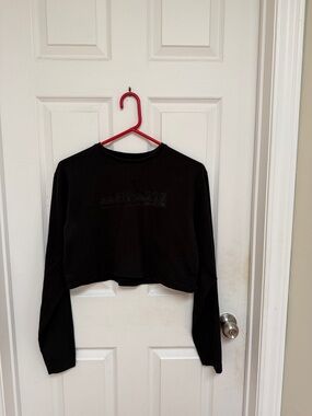 Alphalete Black Cropped Crewneck Long Sleeve
